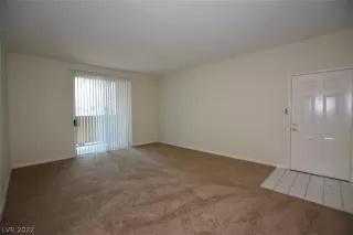 Photo #4: 2459673 Listing 