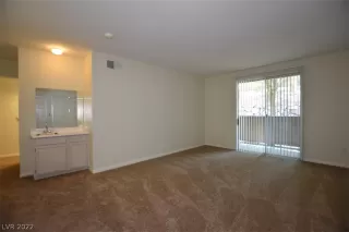 Photo #5: 2459673 Listing 