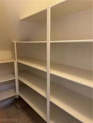 Photo #3: 2459696 Listing