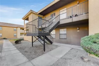 Photo #1: 2459701 Listing