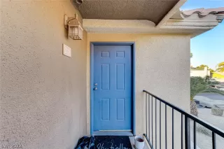 Photo #2: 2459701 Listing