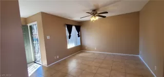 Photo #4: 2459710 Listing