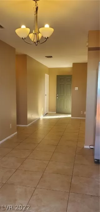 Photo #6: 2459710 Listing