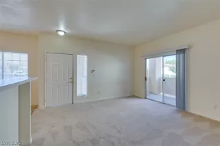 Photo #5: 2459764 Listing 