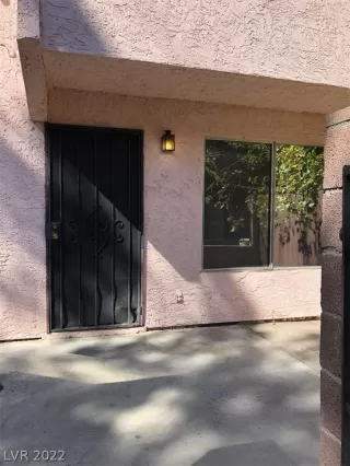 Photo #2: 2459768 Listing 