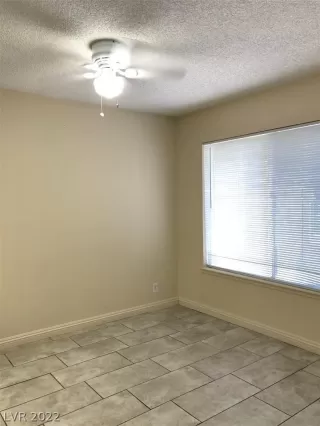 Photo #5: 2459768 Listing 