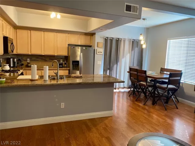 MLS: 2459782 Condo For Sale