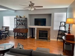 Photo #1: 2459782 Listing 