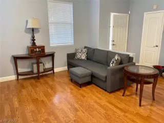 Photo #5: 2459782 Listing 