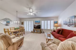 Photo #6: 2459804 Listing