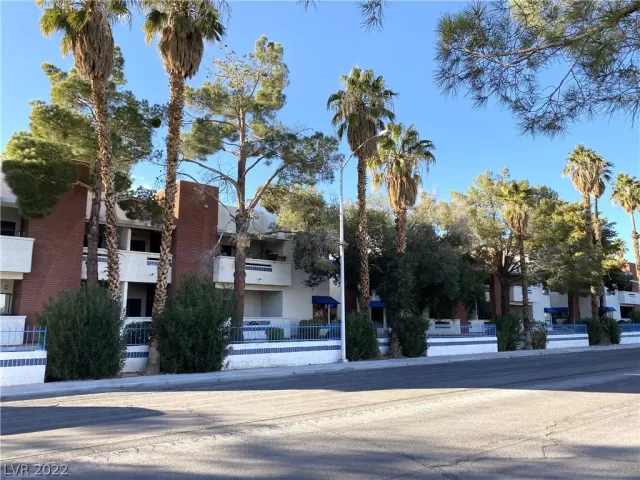 MLS: 2459812 Condo For Sale