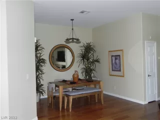 Photo #3: 2459813 Listing 