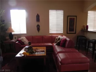 Photo #5: 2459813 Listing 