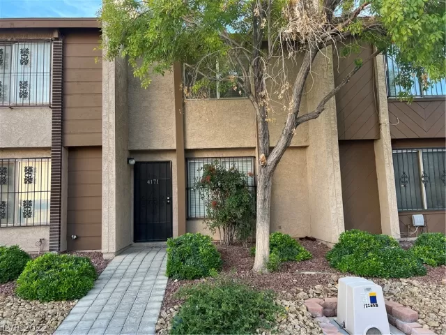 MLS: 2459816 Condo For Sale