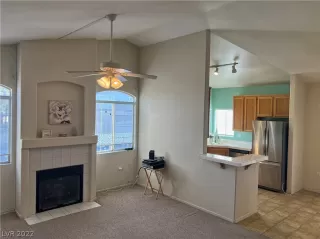 Photo #3: 2459835 Listing