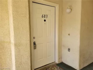 Photo #3: 2459836 Listing 