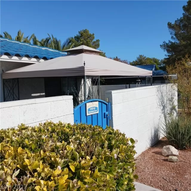 MLS: 2459845 Condo For Sale