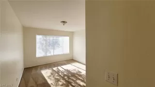 Photo #6: 2459889 Listing 