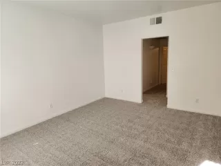 Photo #1: 2459912 Listing 