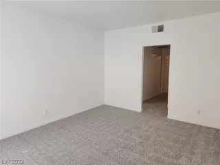Photo #2: 2459912 Listing 