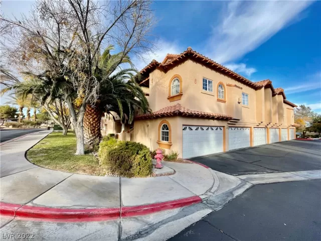 MLS: 2459924 Condo For Sale