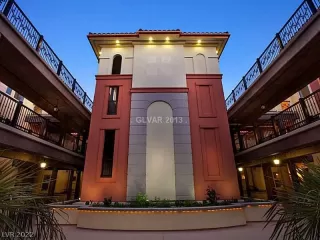 Photo #3: 2459926 Listing 