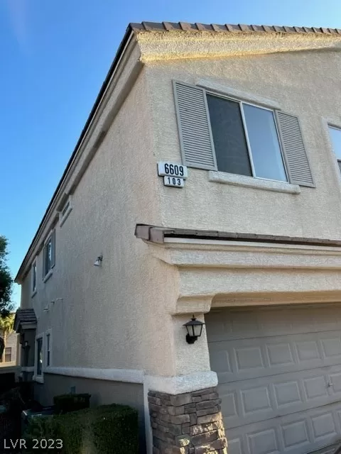 MLS: 2459938 Condo For Sale