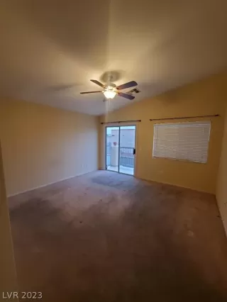 Photo #5: 2459938 Listing 