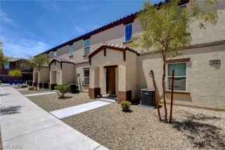 Photo #1: 2459951 Listing 