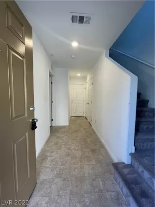 Photo #4: 2459951 Listing 