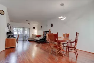 Photo #1: 2459977 Listing 