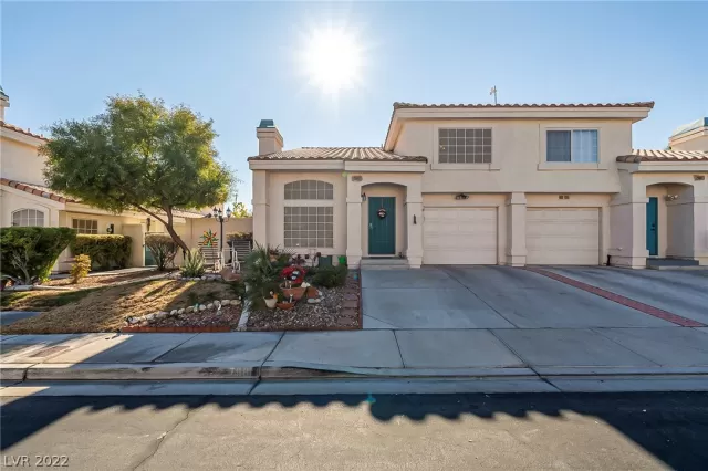 MLS: 2460045 Condo For Sale