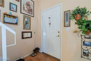 Photo #3: 2460045 Listing 