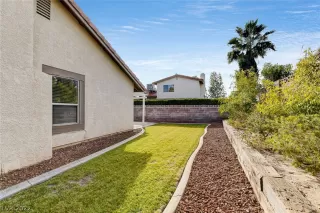 Photo #4: 2460047 Listing 