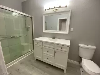 Photo #6: 2460054 Listing 