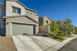 Photo #2: 2460061 Listing