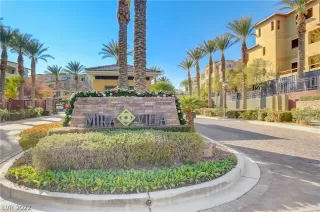 Photo #1: 2460063 Listing