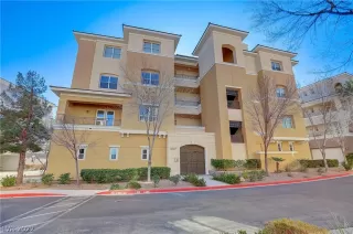 Photo #3: 2460063 Listing