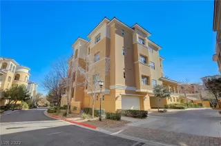 Photo #4: 2460063 Listing