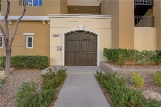 Photo #6: 2460063 Listing