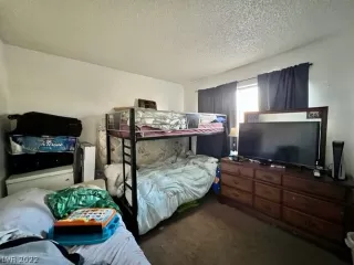 Photo #5: 2460064 Listing 