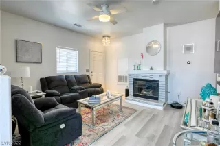 Photo #2: 2460123 Listing 