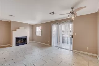 Photo #2: 2460128 Listing 