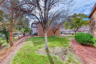 Photo #4: 2460151 Listing