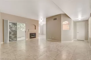 Photo #2: 2460156 Listing 