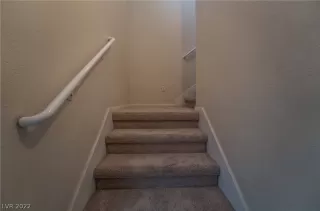 Photo #3: 2460168 Listing