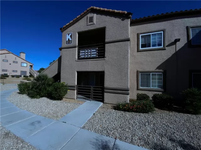 MLS: 2460171 Condo For Sale