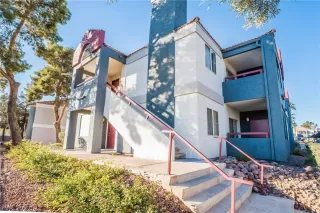 Photo #2: 2460179 Listing 