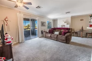 Photo #6: 2460179 Listing 