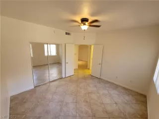 Photo #3: 2460214 Listing 